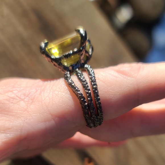 HUGE 16k biased diamond cut Natural Lemon Quarts Sterling & Rhodium ring sz8.5 - Picture 9 of 12